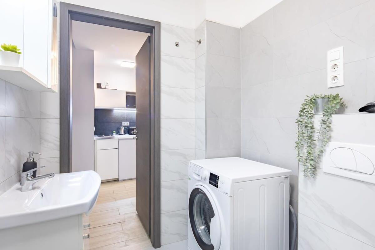 Central Room For Solo Traveller Budapeszt Zewnętrze zdjęcie